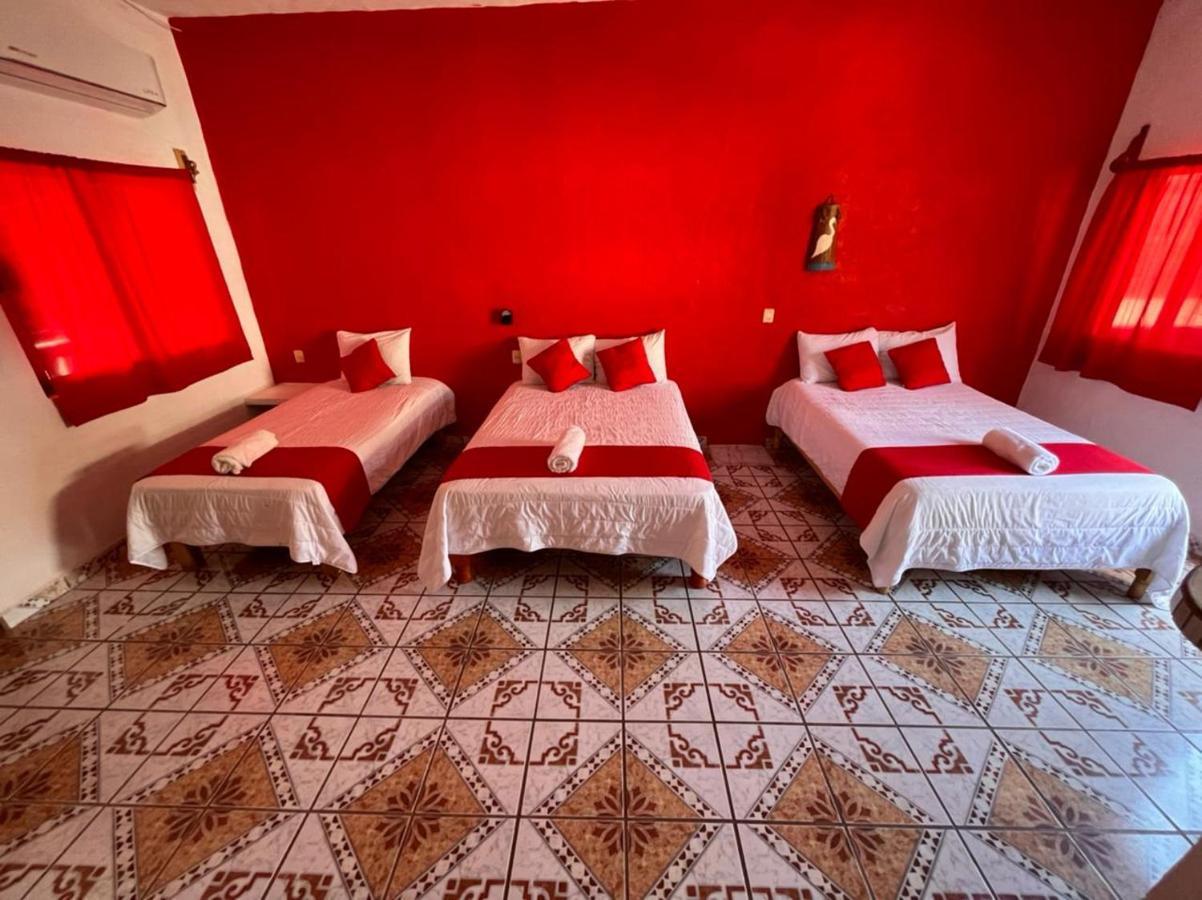 Y Bugambilias Hotel 3*